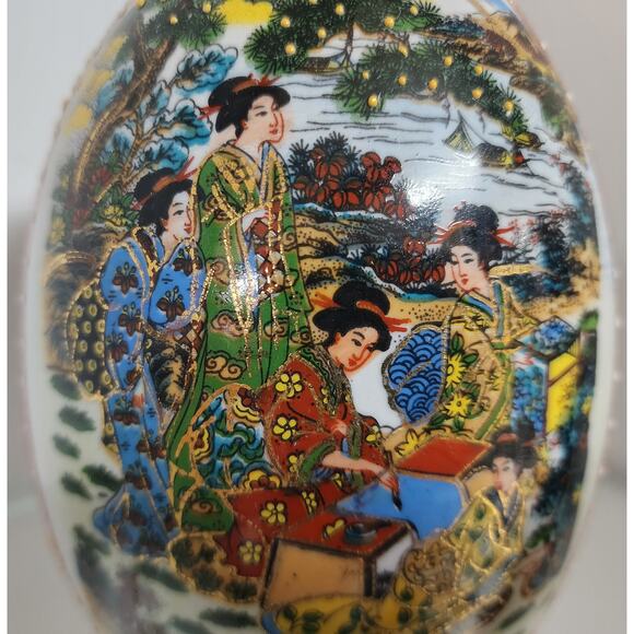 Japanese Porcelain Egg w/ Geisha Garden Scene Gold Gilt Raised Relief -Wood Base - Picture 2 of 16